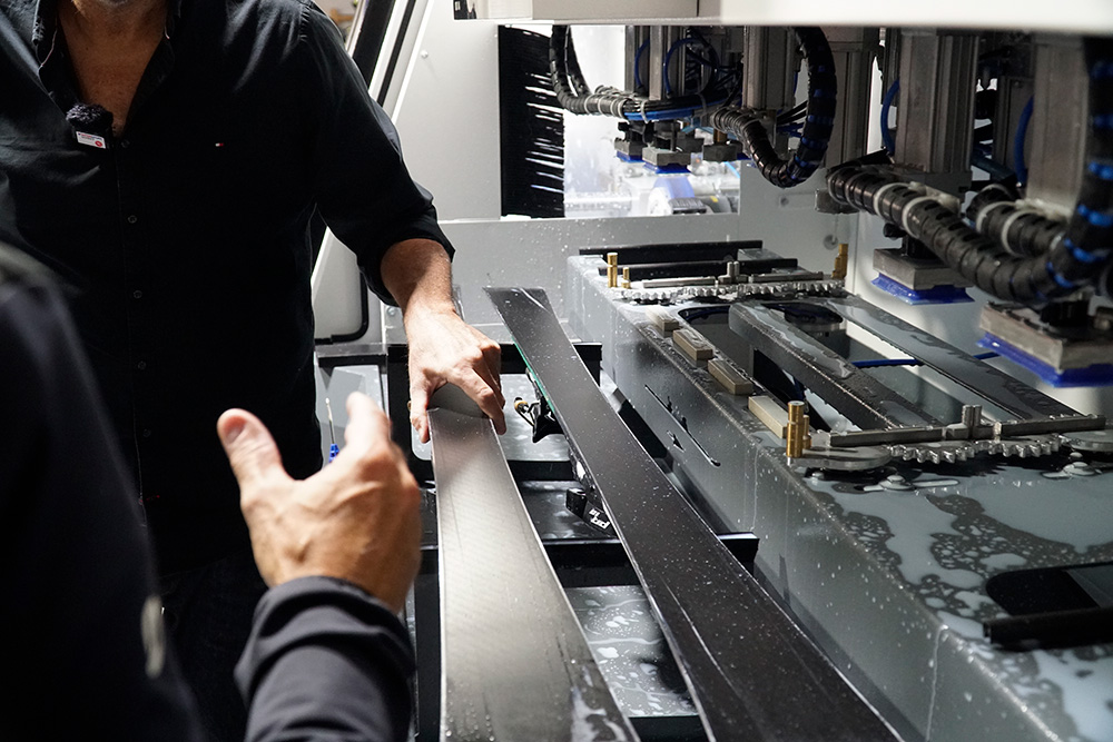 Sport Schrey avec la nouvelle machine de service pour skis MONTANA CRYSTAL ROCK Projet de référence machine de service pour skis CRYSTAL ROCK, Sport Schrey, Pforzheim, DE, 2022
